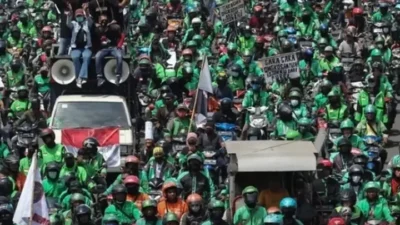 Bakalan 500000 Pengemudi Ojol ,Taksi online Turun Jalan sebagai Perotes persoalan tarif Dan Kesejaterahan