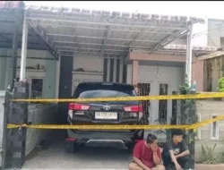 Duga Istri Tewas Ditusuk Suami  Sang Suami Pun Memilih Lompat dari Flyover Jamin Ginting Medan..