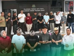 GEGER! TIM TABUR “BURUNG HANTU” KEJATI SUMBAR BEKUK 2 BURONAN KELAS KAKAP KEJARI PASBAR