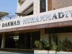 GEBRAKAN MUHAMMADIYAH: Busyro Muqoddas Desak Pemerintah Setop Total Program MBG, Sebut Mudharat Sudah di Depan Mata!