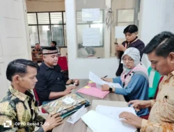 Fitriadi Resmi Daftar sebagai Bakal Calon Wali Nagari Air Bangis, Didampingi Imsar, M.Pd. dan Puluhan Pendukung