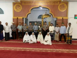 Bersama Cegah Bullying, Kapolsek Gunung Tuleh IPTU Adean Putra S.H. Pimpin Subuh Keliling di Masjid Taqwa Kampung Alang Muara Kiawai Barat